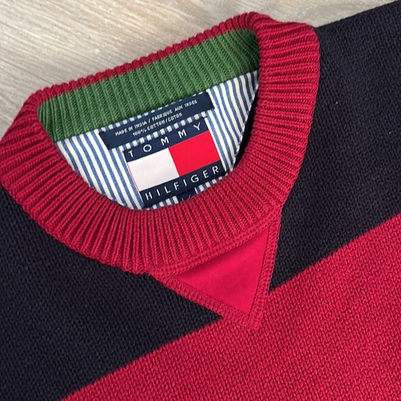Tommy Hilfiger L Navy and Red 💯 cotton Classic 90s - Picture 2 of 12